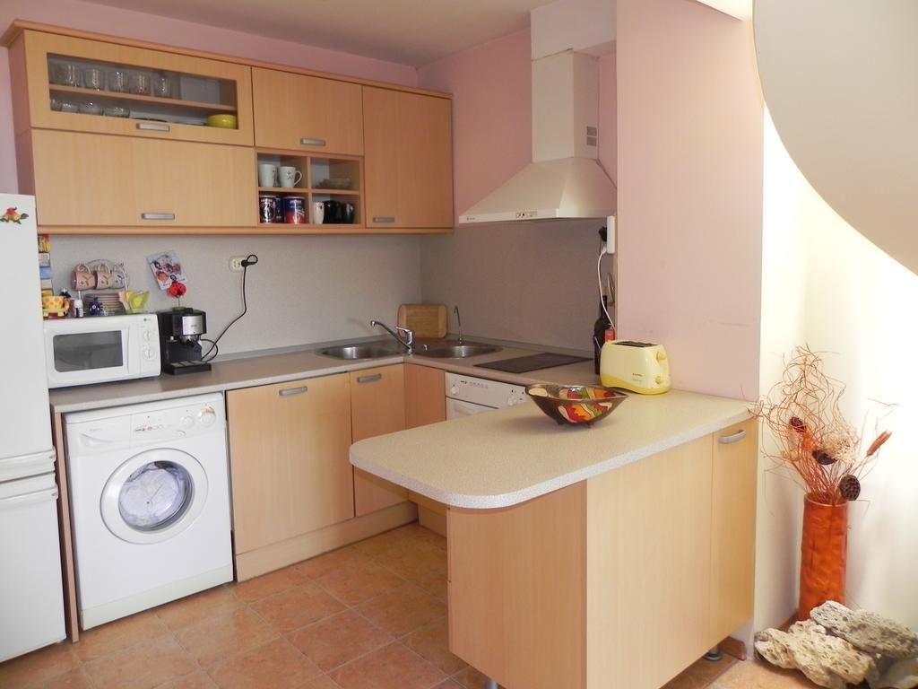 Maisonette Picadilly Warna Exterior foto