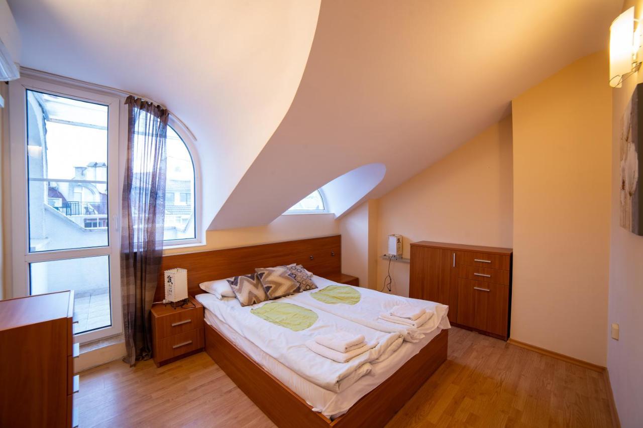 Maisonette Picadilly Warna Exterior foto