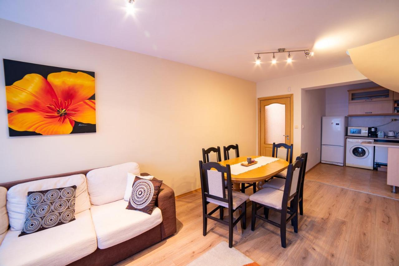 Maisonette Picadilly Warna Exterior foto