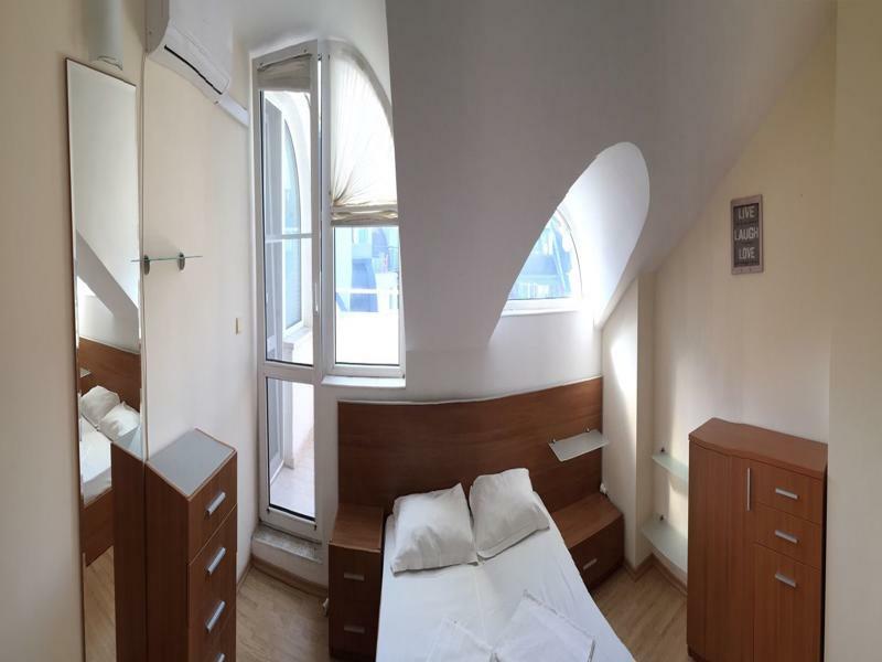 Maisonette Picadilly Warna Exterior foto